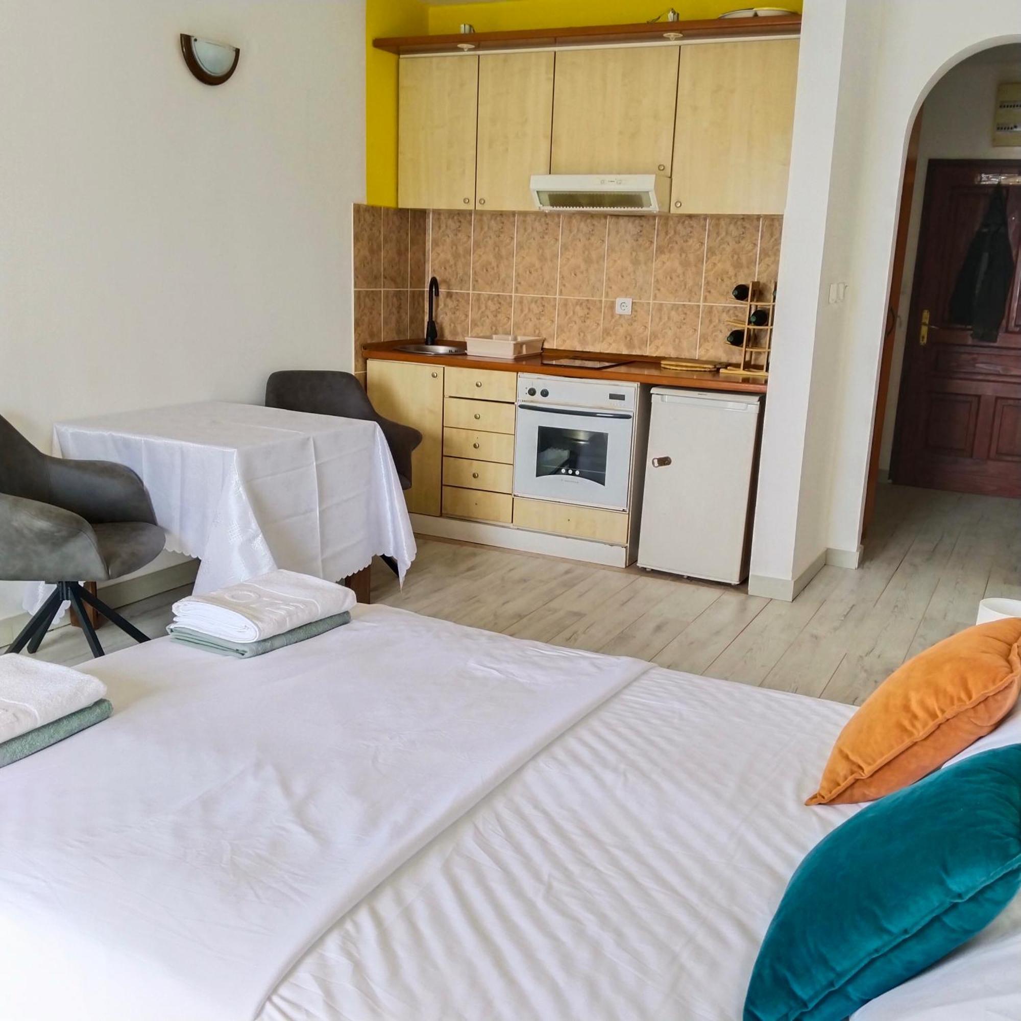 Apartments "Belle Vue" ヘルツェグ・ノヴィ エクステリア 写真